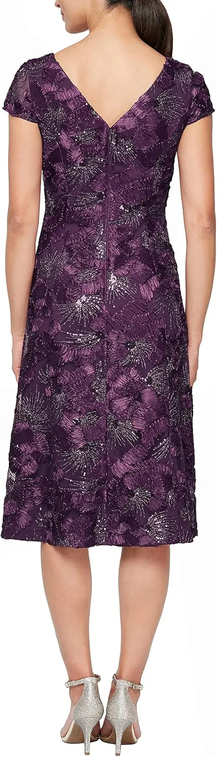 Alex Evenings Women's Short Embroidered Cocktail Dress, Wedding Guest (Petite and Regular Sizes)