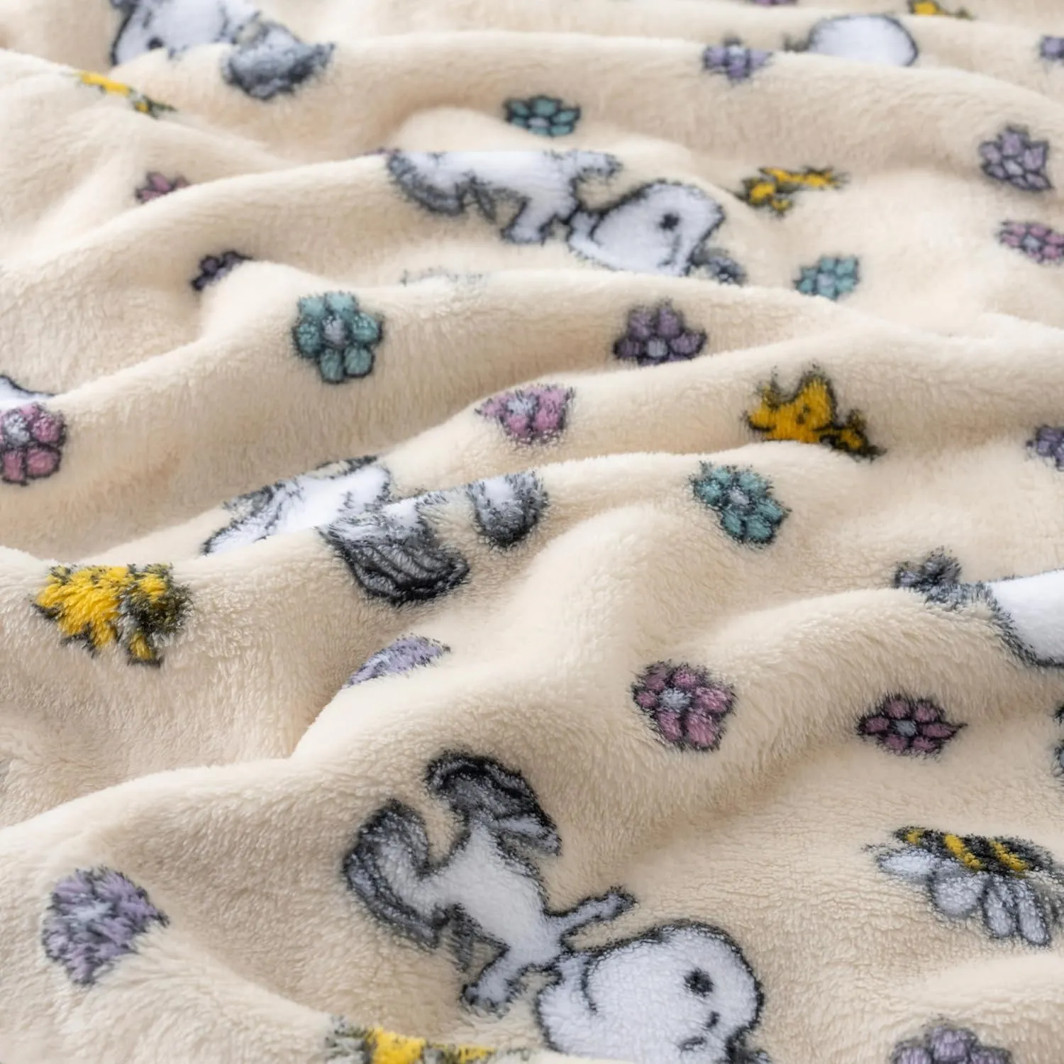 Berkshire Blanket Peanuts® VelvetLoft® Cute Character Snoopy Plush Throw Blanket,Peanuts Woodstock Snoopy Spring Frolic Large Canvas,Throw 55 in x 70 in (Official Peanuts® Product)