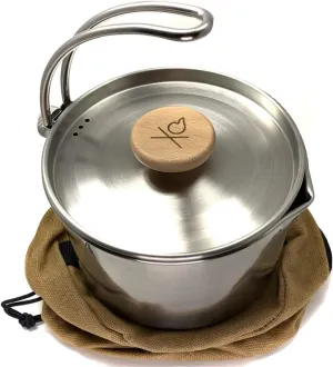 überleben Kessel Camp Kettle - Camping Cookware, Tea Kettle - 37fl oz Camping Pot for Boiling Water - Bushcraft Cooking Gear, Campfire Kettle w/Locking Lid & Steam Vents, Canvas Bag