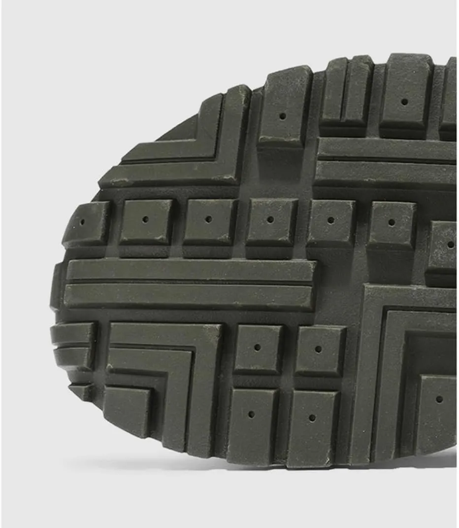 Breathable Comfortable Non-Slip Work Shoes Casual Thick Sole Shoes for Men Lace-Up Chunky Platform Dad Sneakers