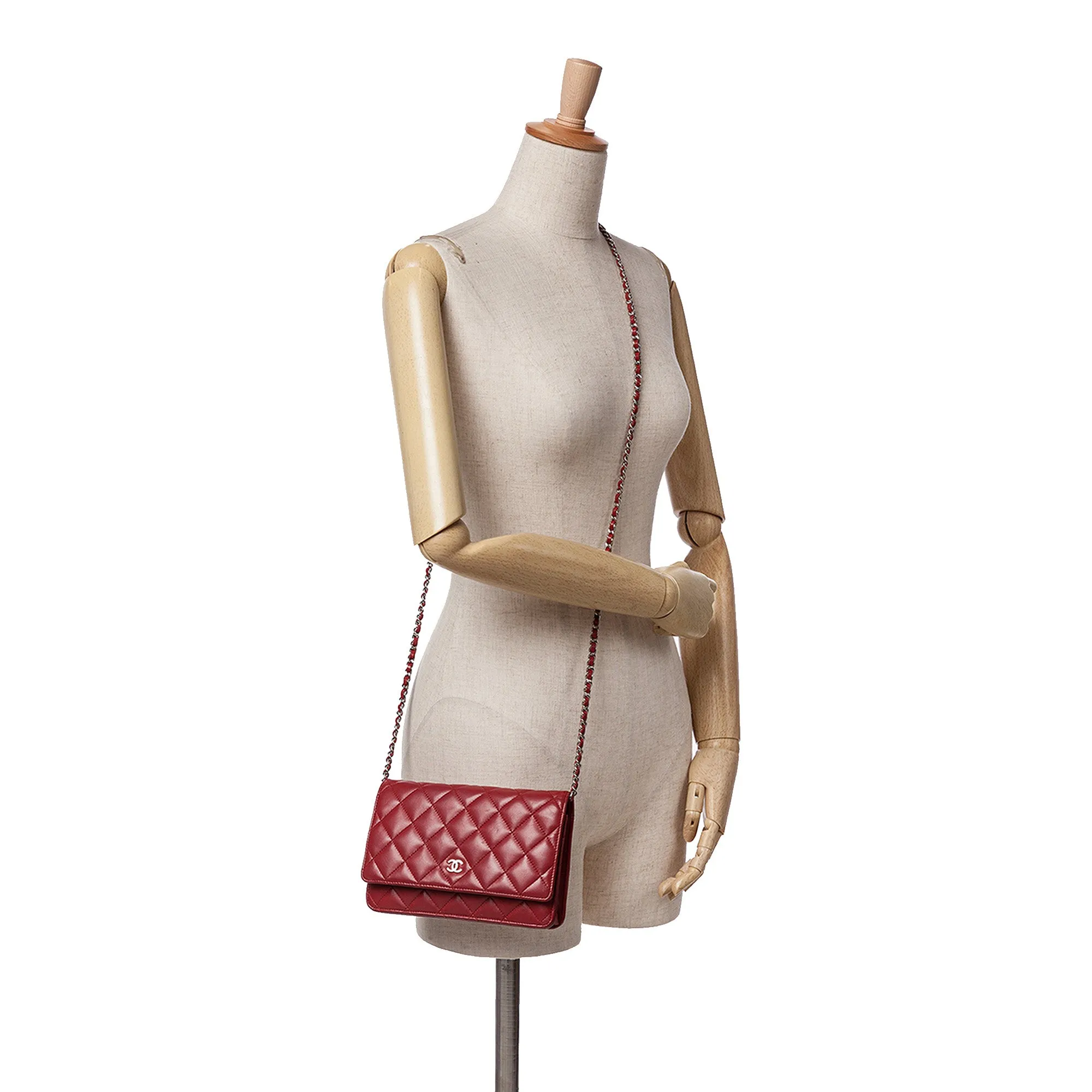 Classic Lambskin Wallet on Chain