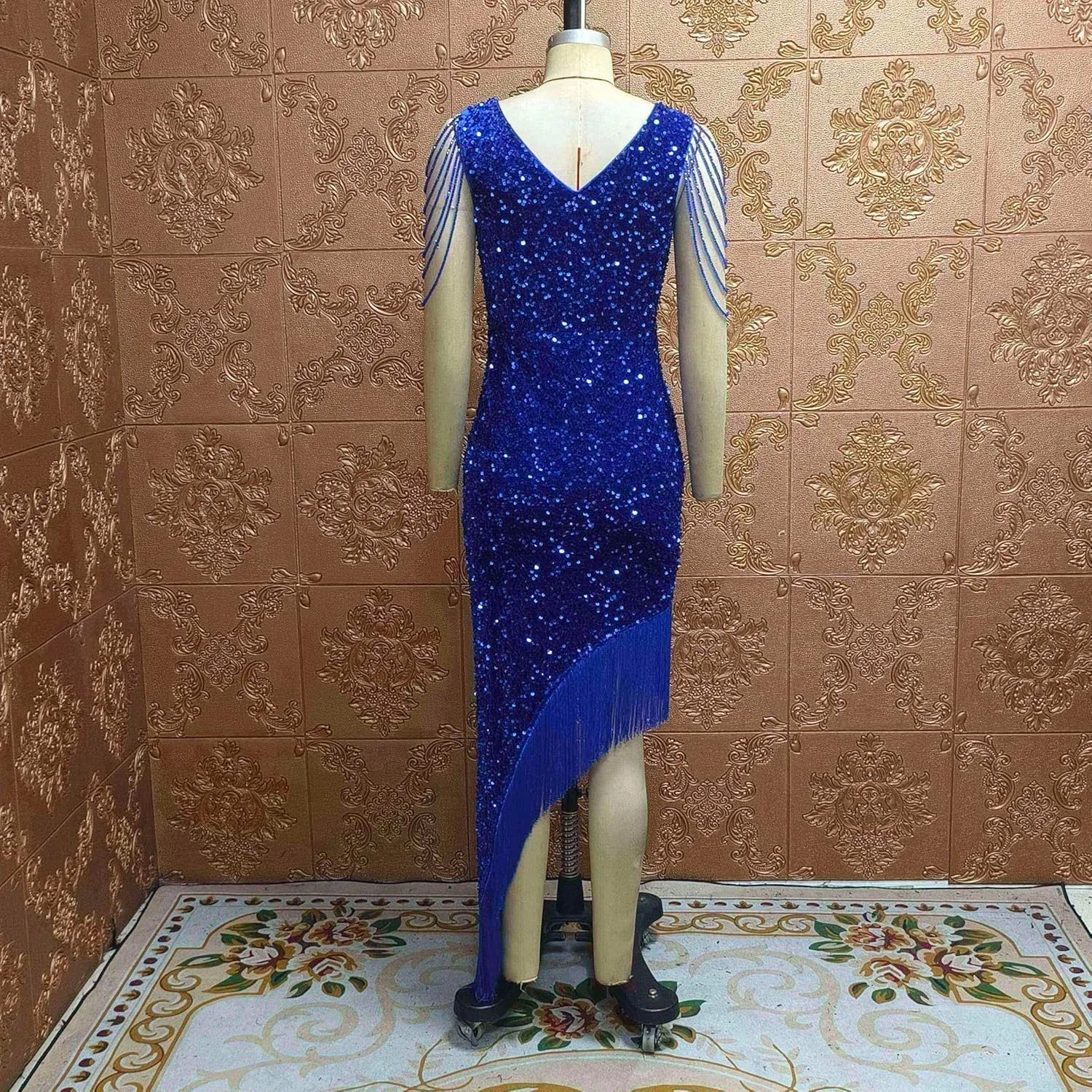 Cololura Women Sexy Elegant Sequin V Neck Tassel Mermaid Bodycon Formal Party Gowns Evening Maxi Dress