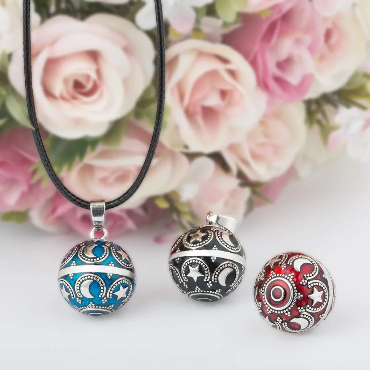 EUDORA Harmony Ball Angel Caller Pregnancy Necklace, Moon and Star Music Chime Ball Pendant Earth Necklaces for Women Baby Girls Nice Wishing Chime Jewellry Charming Gift, 30inch 45inch