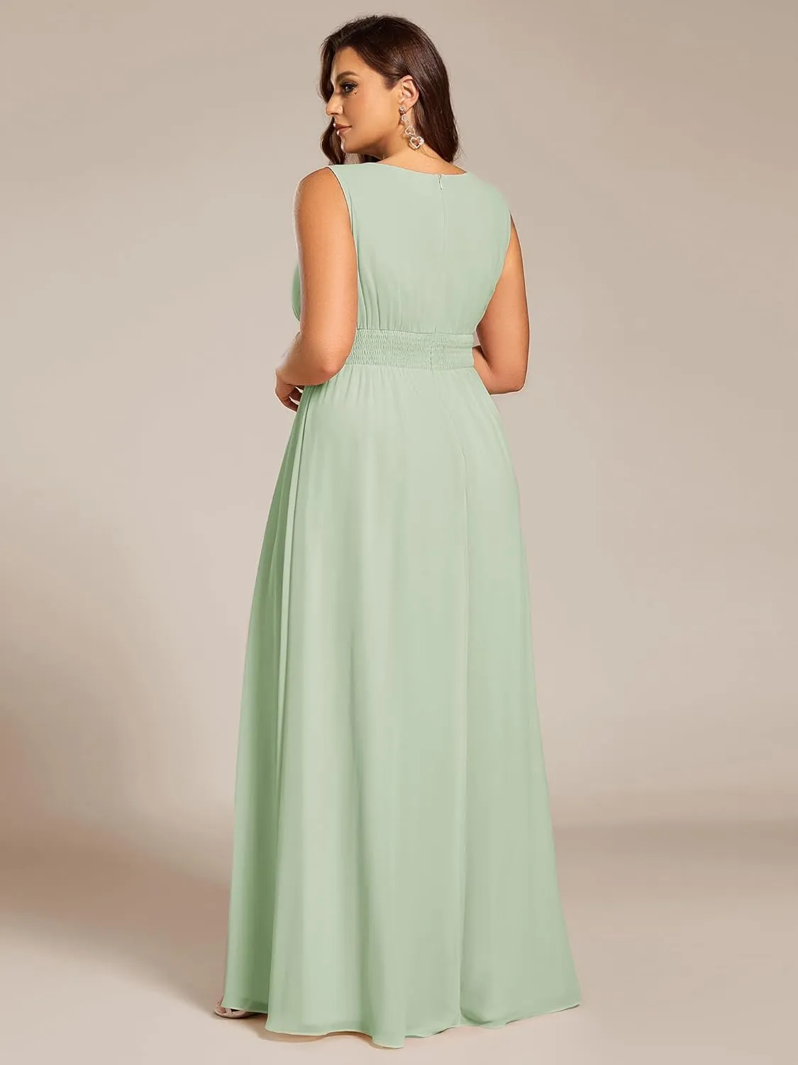 Ever-Pretty Plus Women's Summer Round Neck Sleeveless Empire Waist A Line Elegant Chiffon Plus Size Formal Dresses for Women