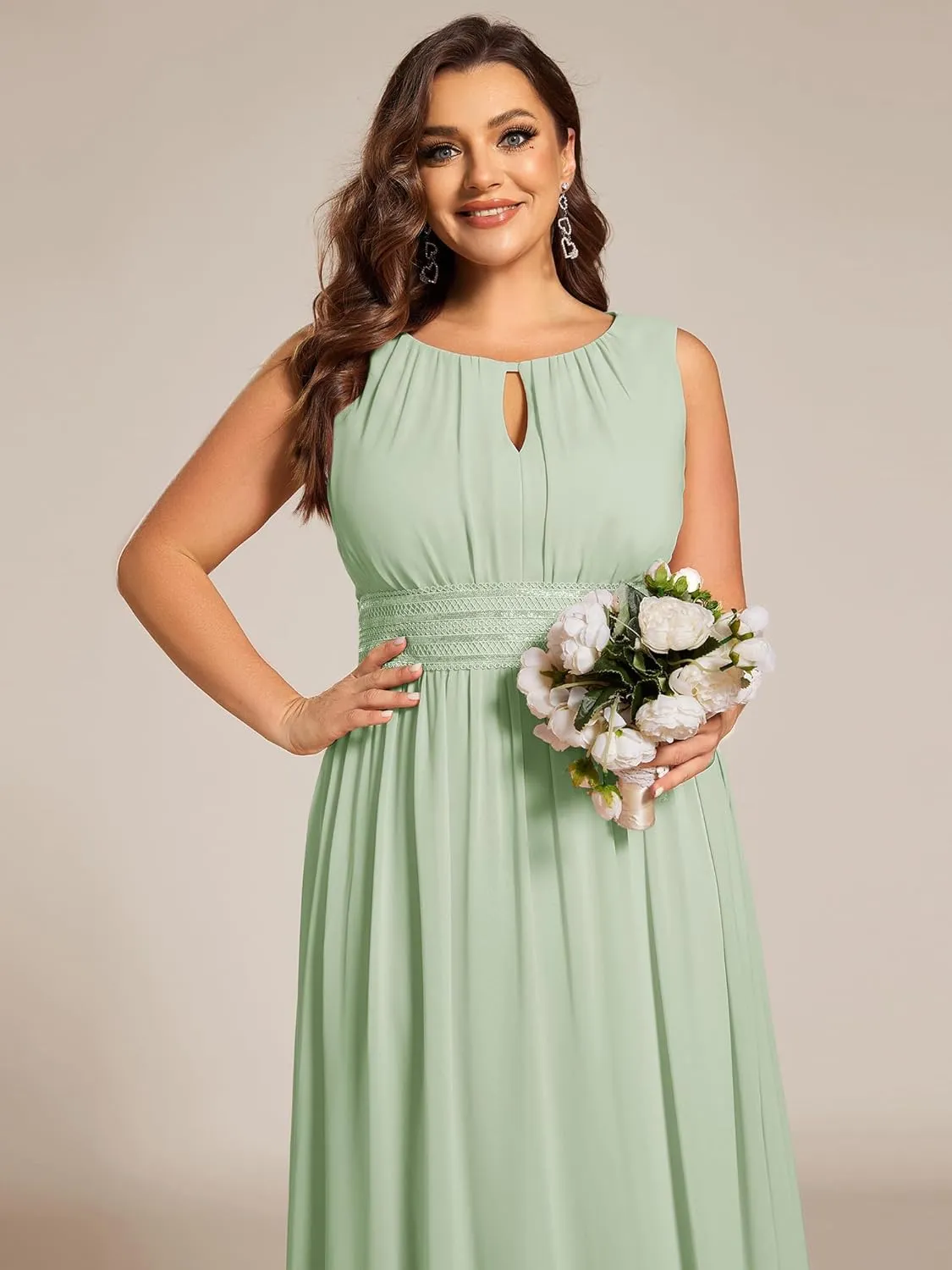 Ever-Pretty Plus Women's Summer Round Neck Sleeveless Empire Waist A Line Elegant Chiffon Plus Size Formal Dresses for Women