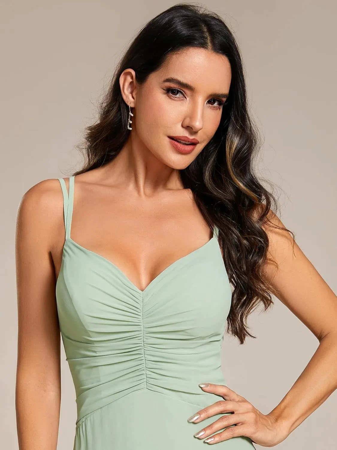 Ever-Pretty Women's Chiffon V-Neck Flowy Pleated Chiffon Spaghetti Straps Elegant Bridesmaid Dresses S0021