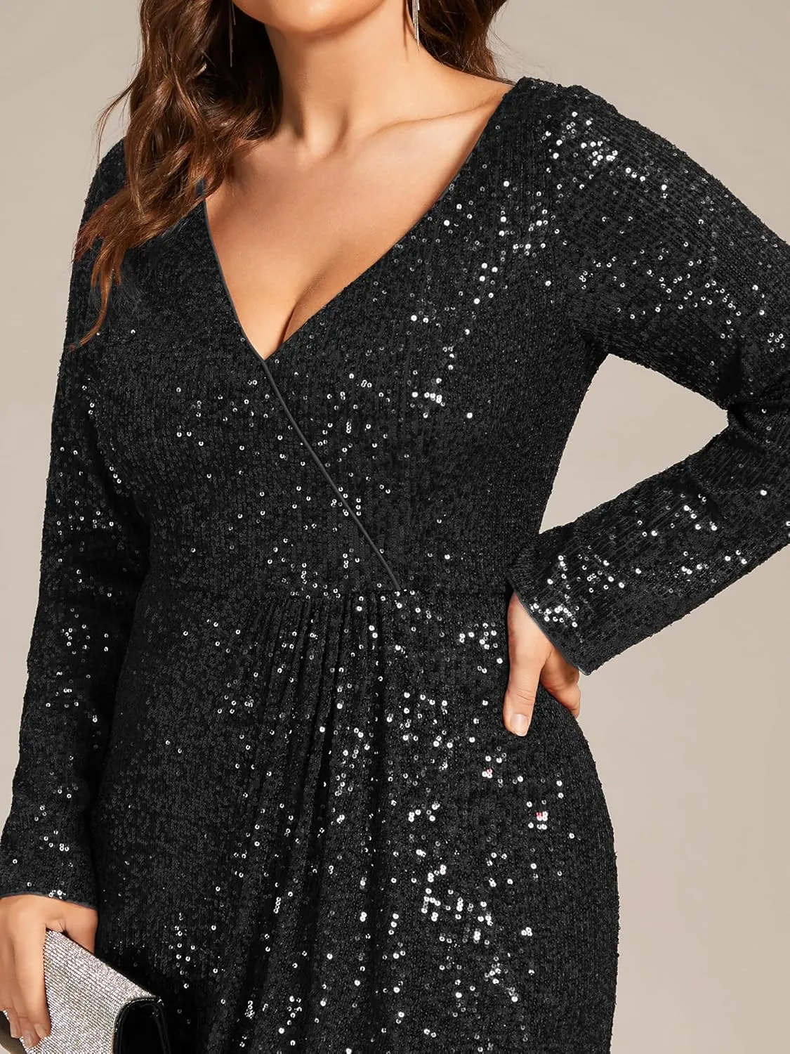 Ever-Pretty Women's V-Neck A-Line Pleated Long Sleeves Floor Length Plus Size Sequin Dress Formal Evening Gowns 50146-DA