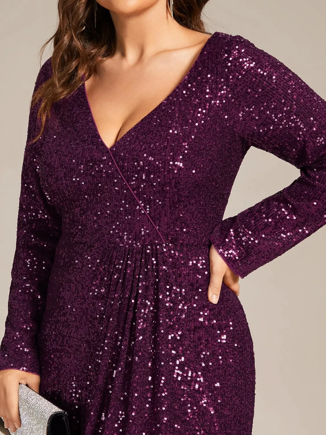 Ever-Pretty Women's V-Neck A-Line Pleated Long Sleeves Floor Length Plus Size Sequin Dress Formal Evening Gowns 50146-DA