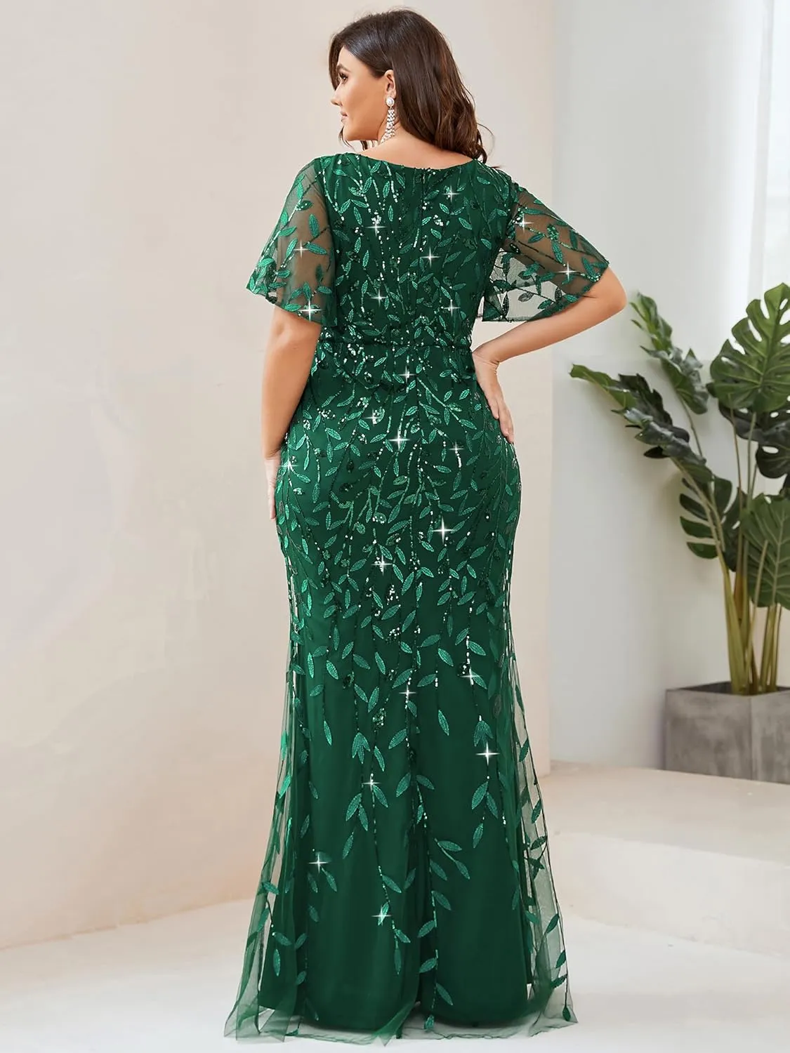 Ever-Pretty Women's V-Neck Curvy Embroidery Formal Dresses Plus Size Sequin Mother of The Bride Dresses 0692-PZUSA