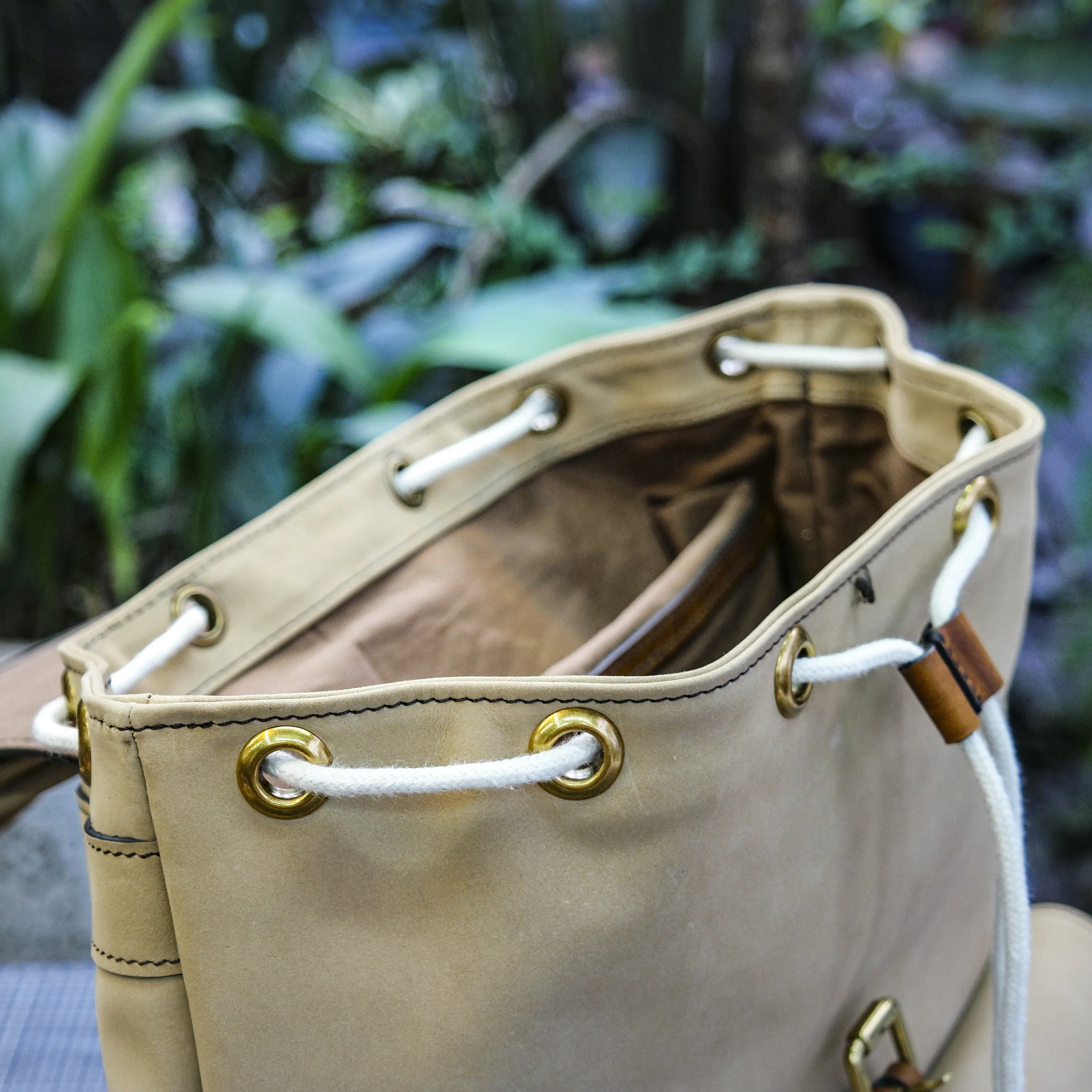 Frosted cowhide backpack/Commuting backpack/Casual fashion backpack