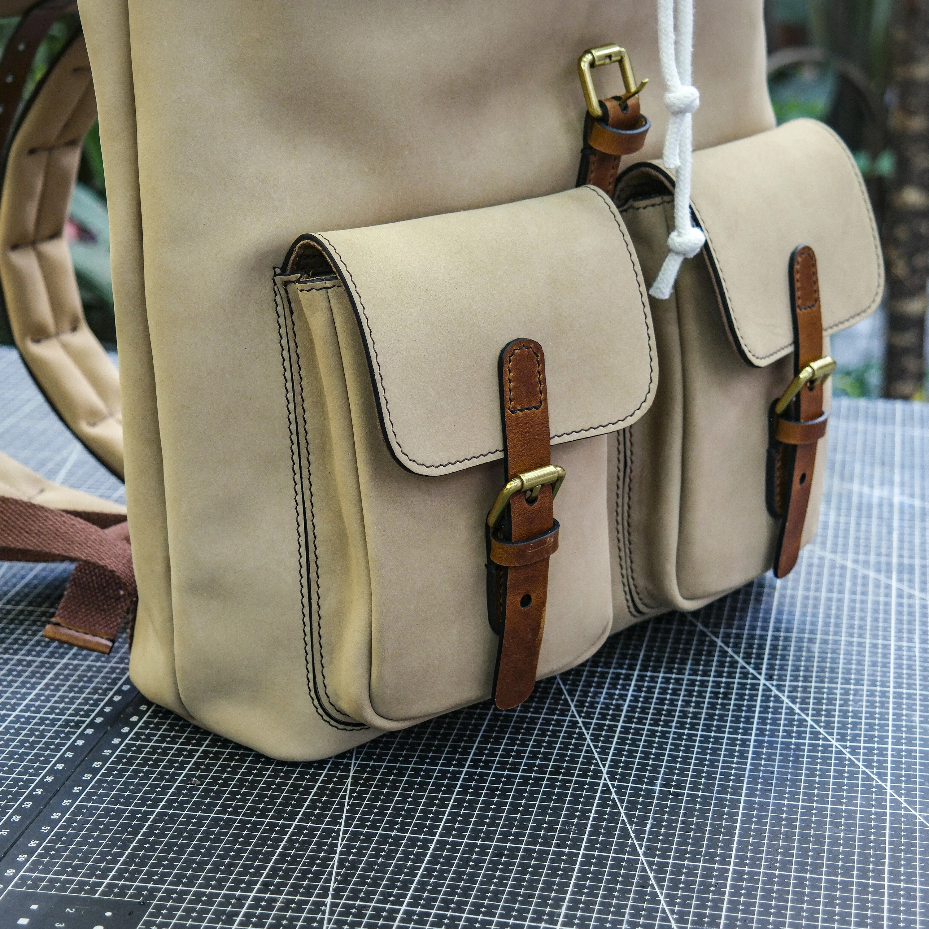 Frosted cowhide backpack/Commuting backpack/Casual fashion backpack