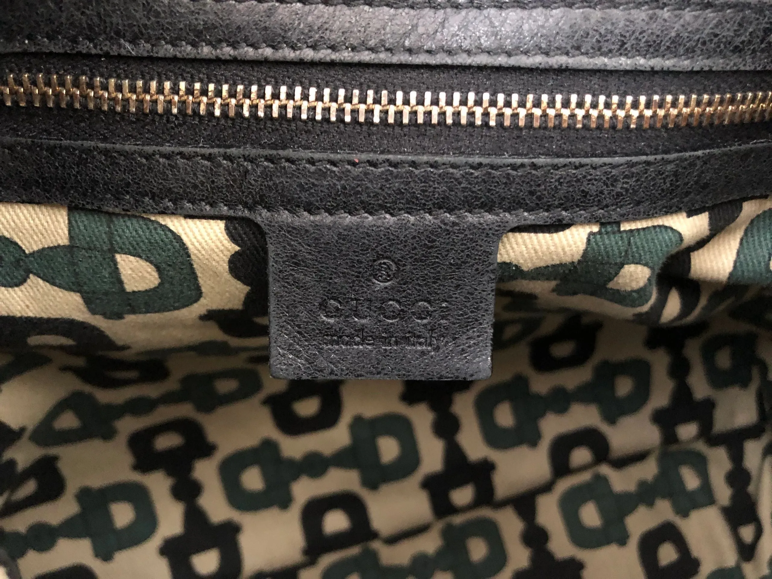 Gucci Black Signoria Shoulder Bag