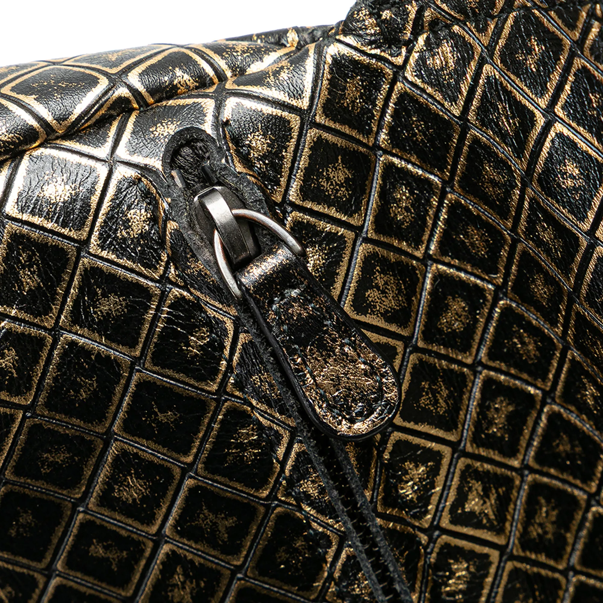 Intrecciomirage Butterfly Charm Chain Flap