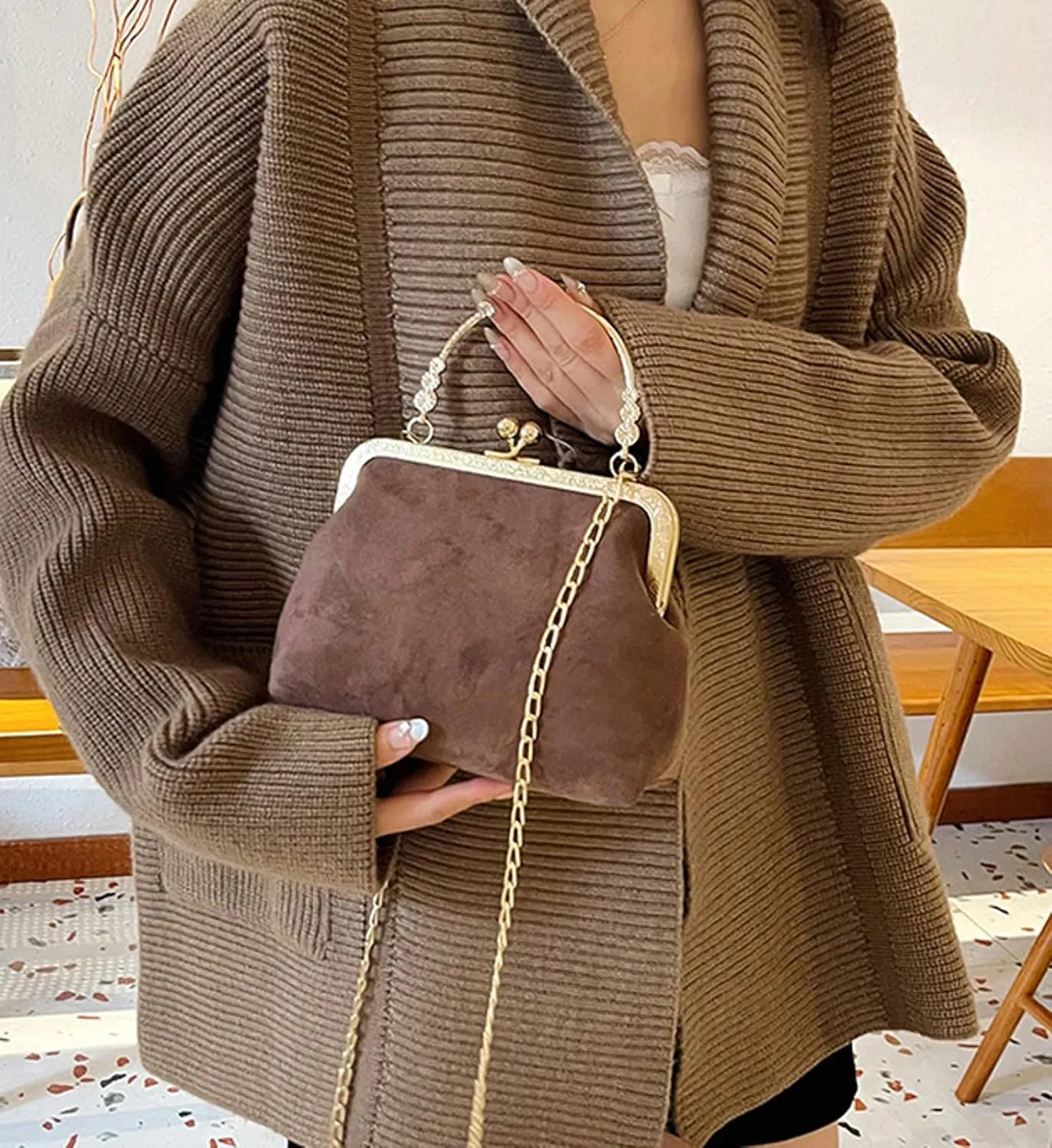 Kiss Lock Top Handle Handbag 2025 Trendy Evening Clutch Bag Women Retro Suede Purse Chain Crossbody Bag