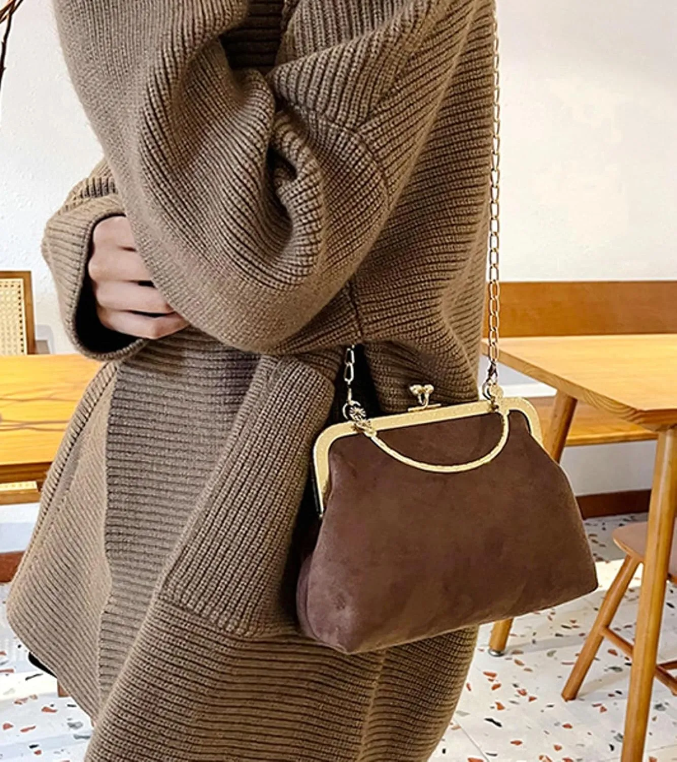 Kiss Lock Top Handle Handbag 2025 Trendy Evening Clutch Bag Women Retro Suede Purse Chain Crossbody Bag