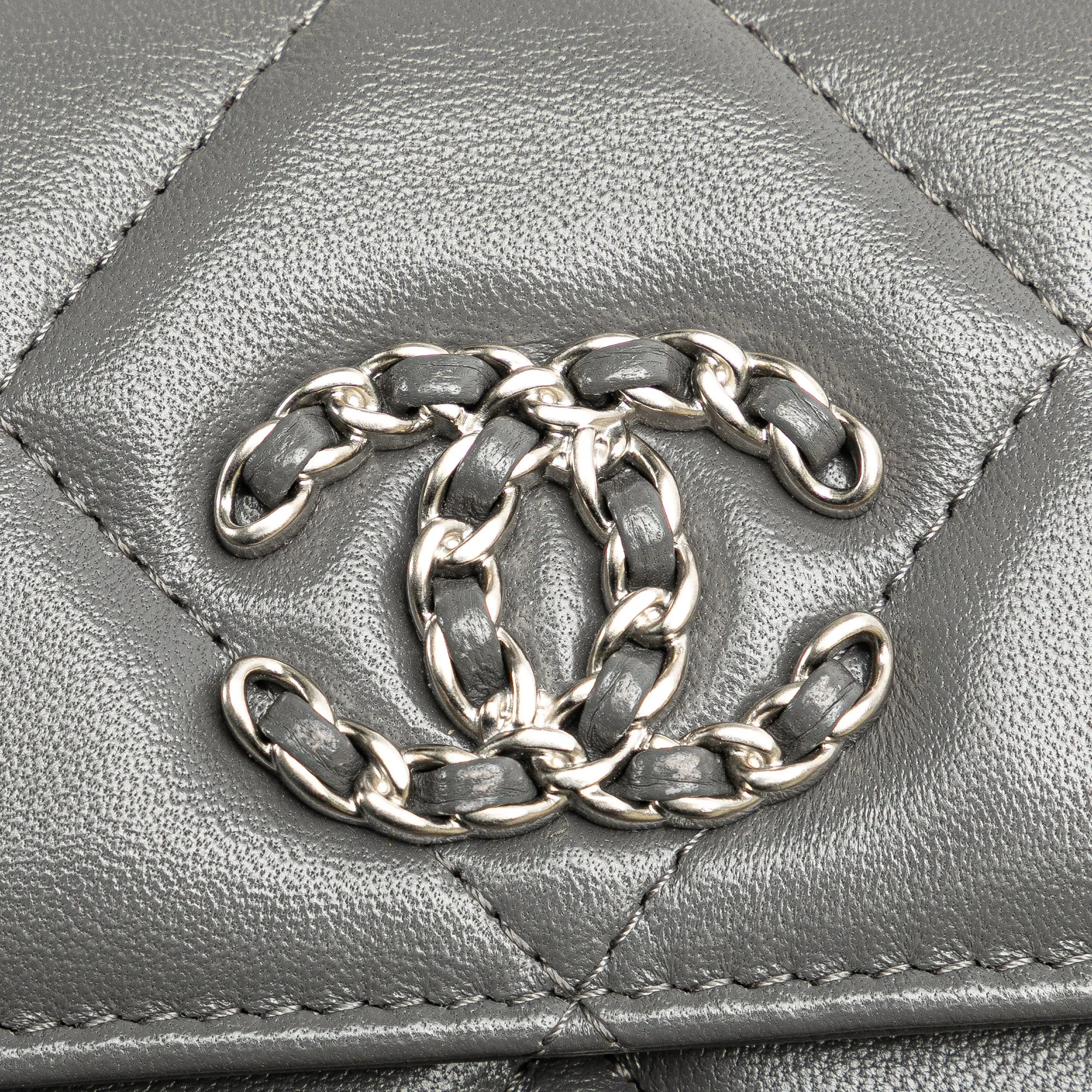 Lambskin 19 Flap Coin Purse With Chain