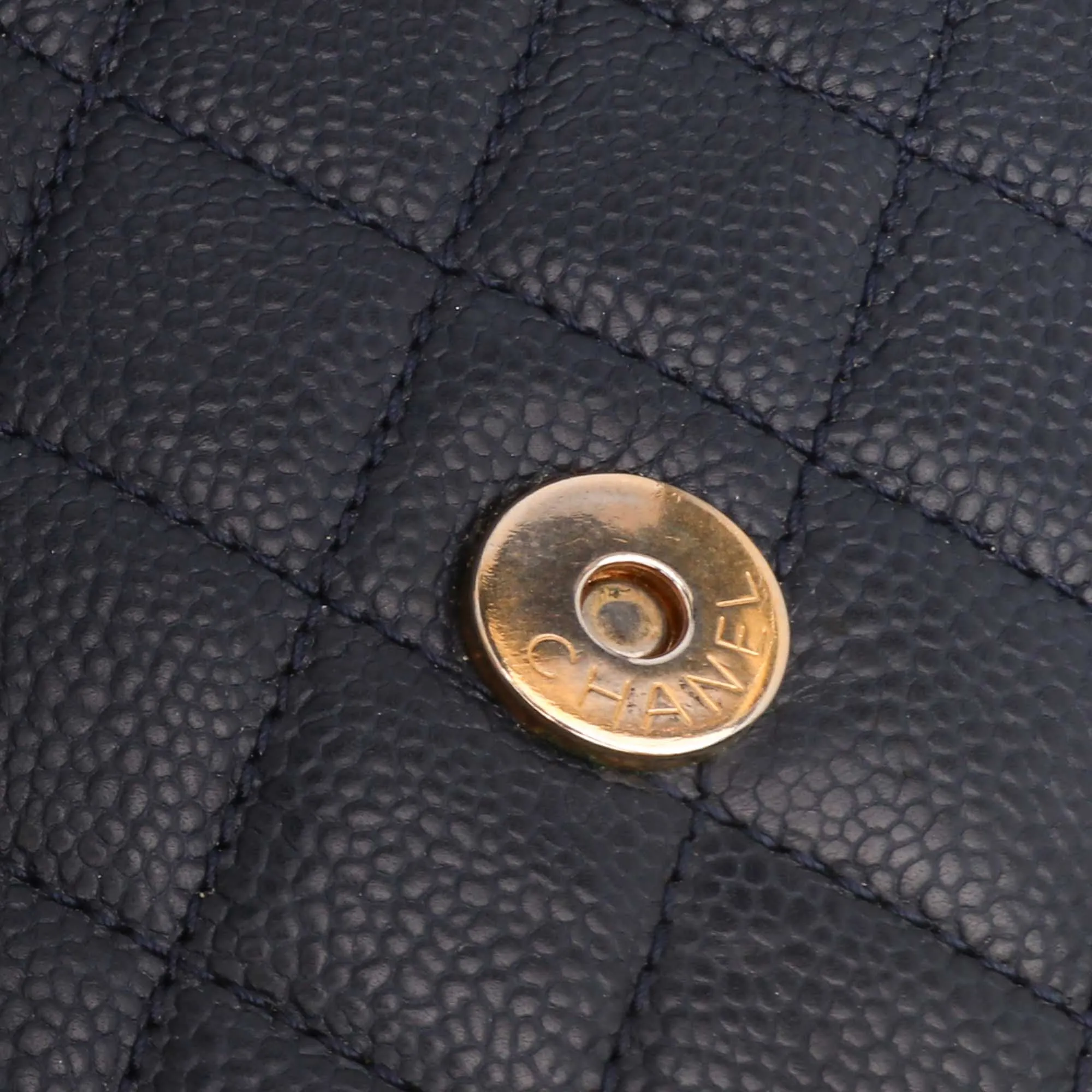 Medium Bicolor Caviar CC Filigree Flap