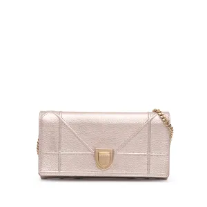 Metallic Grained Calfskin Diorama Wallet on Chain