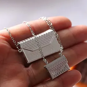 Miniature Handbag 1/12 Scale Purse Fashion Scene Decor S L Size Dollhouse Accessories Models DIY Gift Mini Scene Decoration Ornaments (Silver)
