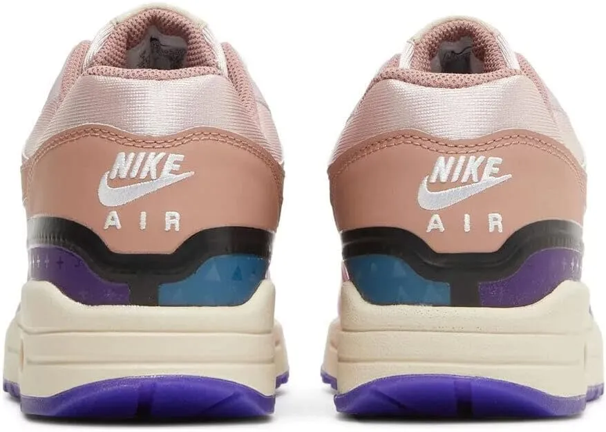 Nike Women's Modern