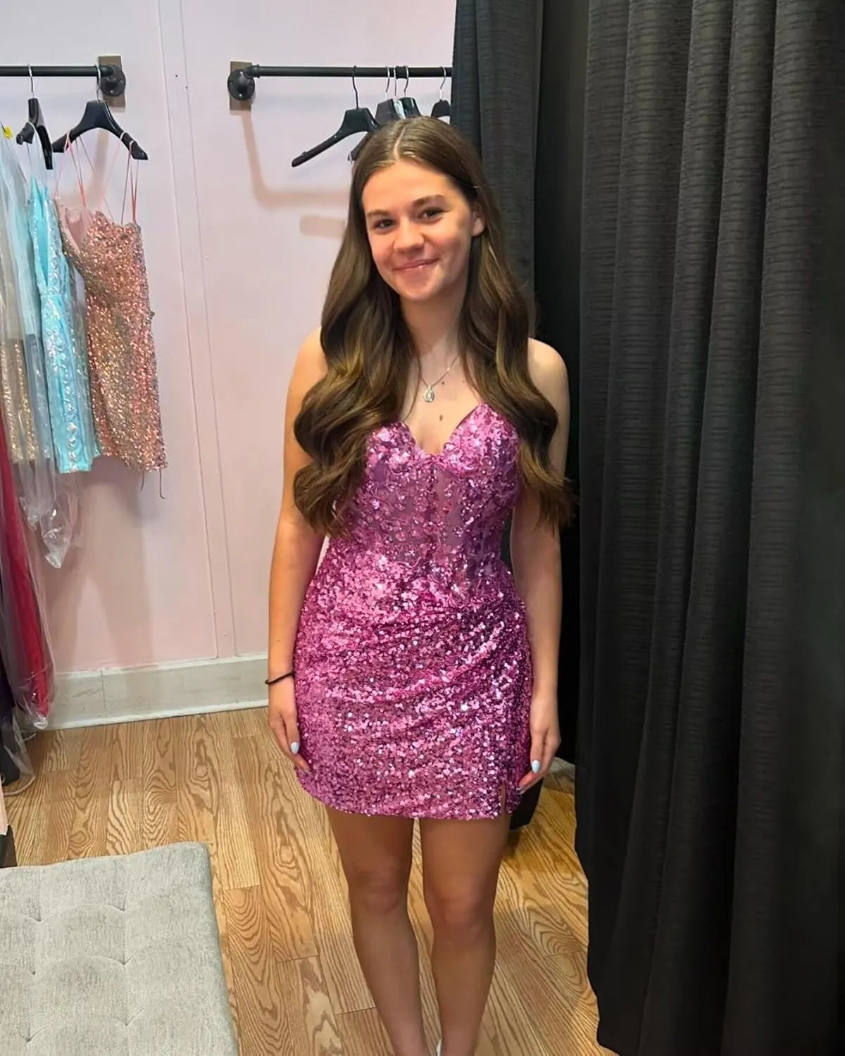 Noras dress Sweetheart Homecoming Dress Mini Spaghetti Straps Sequin Applique Cocktail Party Dresses for Teens NO158