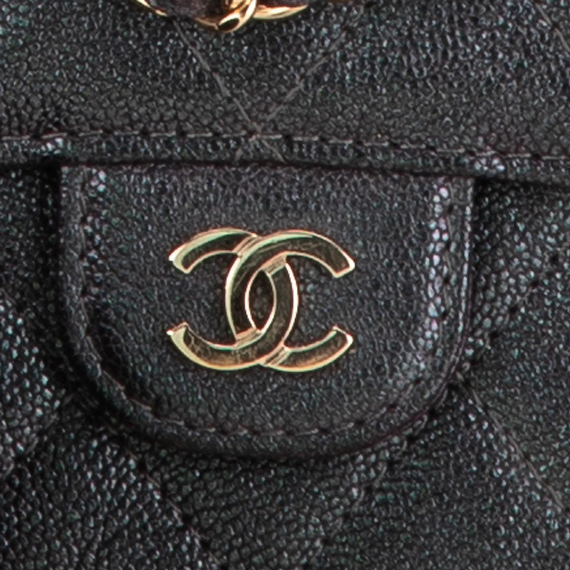 Small Iridescent Caviar Single Flap