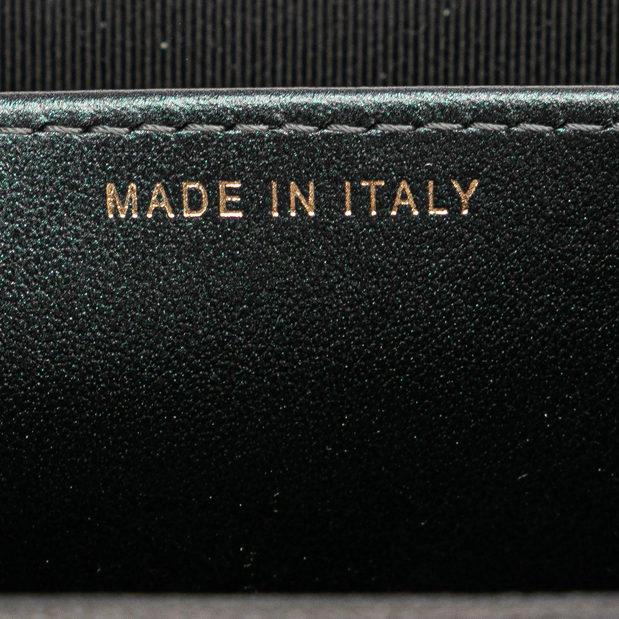 Small Iridescent Caviar Single Flap