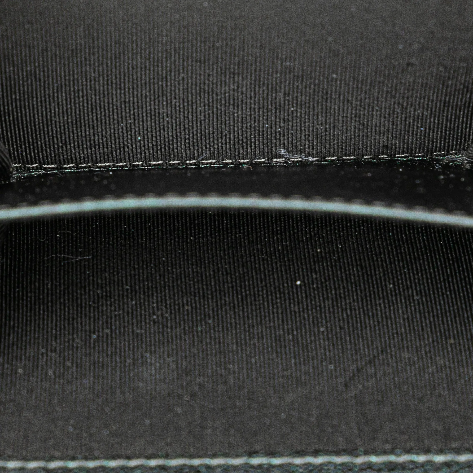 Small Iridescent Caviar Single Flap