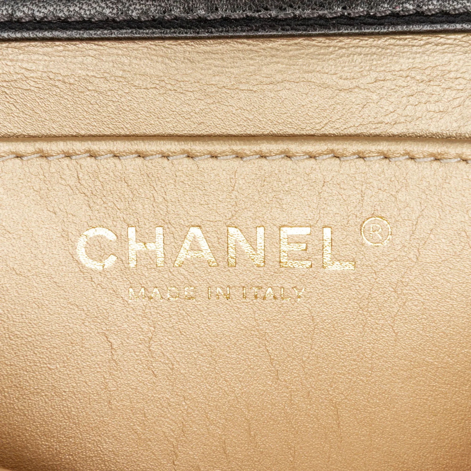 Small Lambskin Chic Pearls Flap