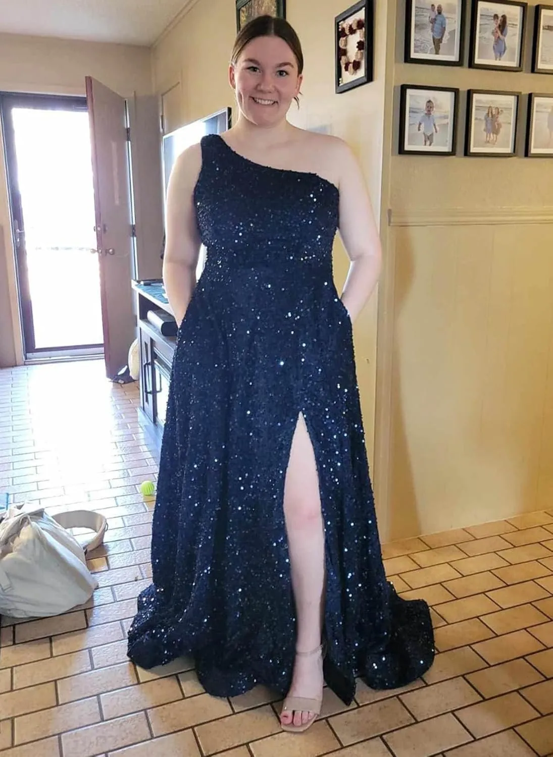 Sparkly Sequin Prom Dresses for Women 2025 Long Split One Shoulder Formal Evening Ball Gown with Pockets