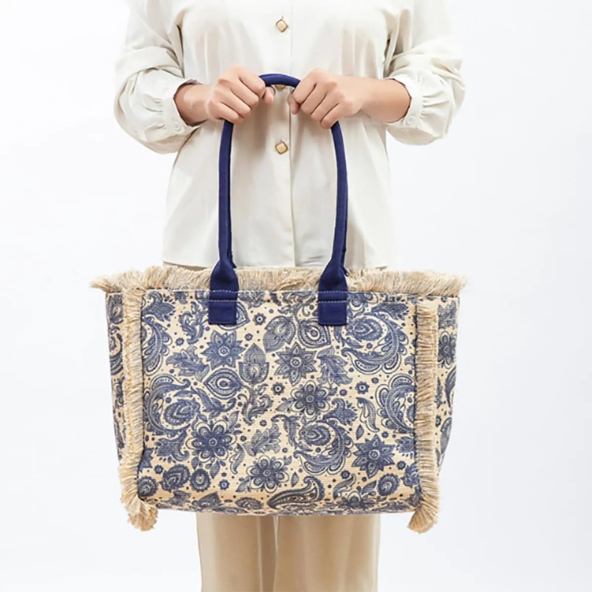 Tote handbag large capacity canvas women's shoulder bag beach bag tassel embroidery niche design (5)