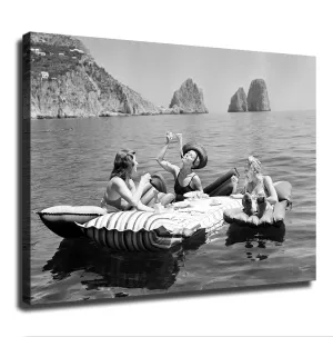 Women Eating Pasta on Lake Black and White Art Vintage Wall Art Funny Art Pasta Picnic on Lake Picnic on Lake Wall Art Poster Bedroom Prints Home Decor Hanging Picture Canvas Painting Posters (16×20inch_Unframed)