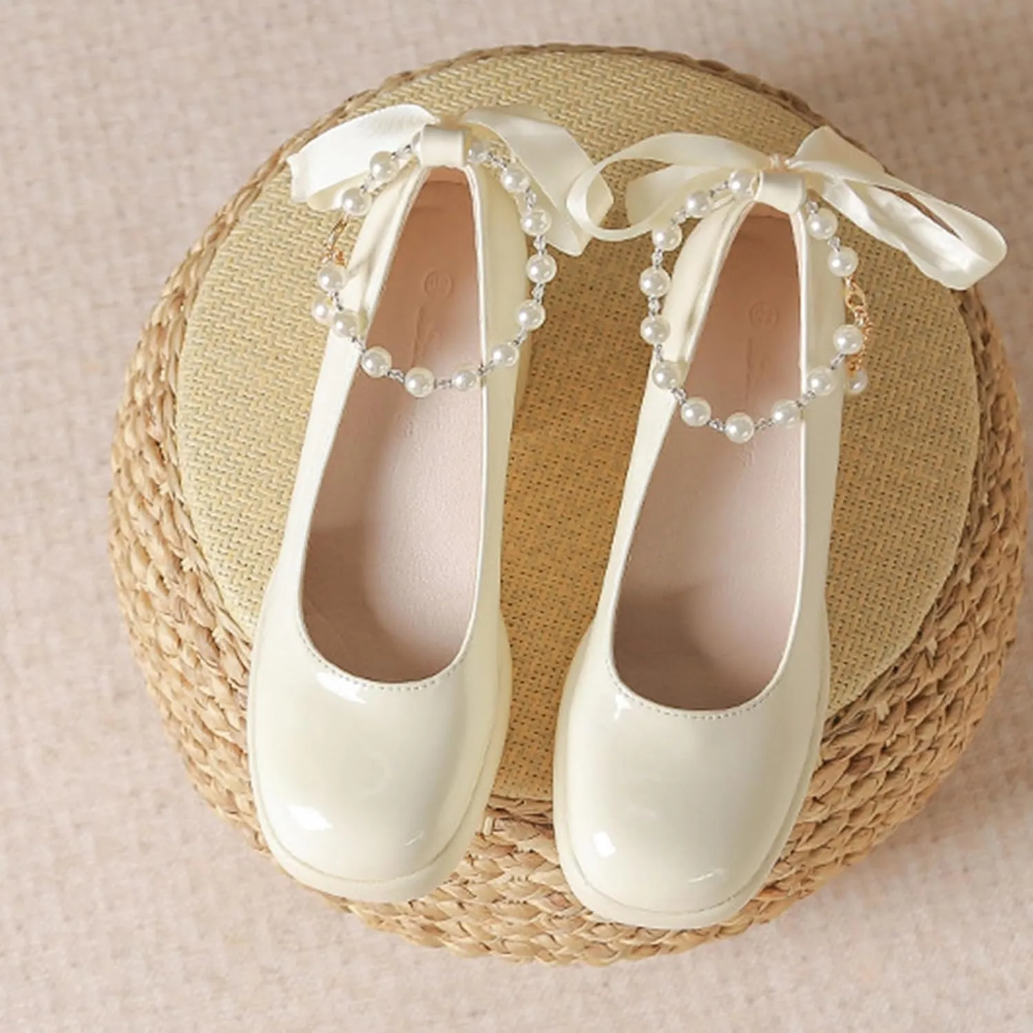 Women's Patent Leather Chunky Heel Formal Pumps with Pearl Chain Stylish Closed Round Toe Block Heel Slip-On Work Wedding Mary Jane Shoes for Business Wedding Walking