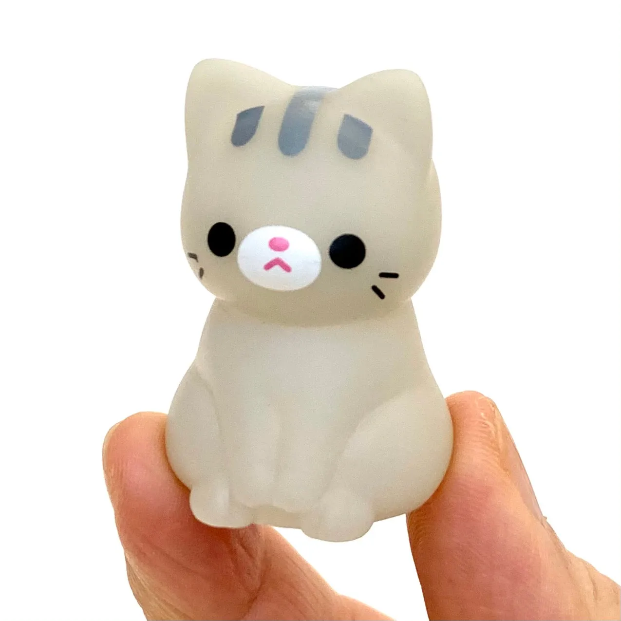 X 70887 CAT FIGURINES-DISCONTINUED