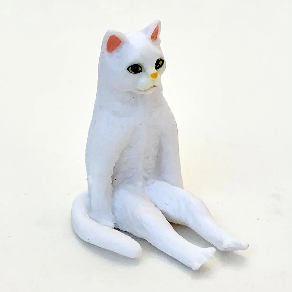 X 70891 SITTING CATS FIGURINES-DISCONTINUED