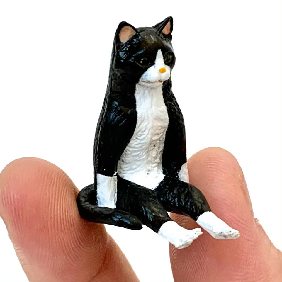 X 70891 SITTING CATS FIGURINES-DISCONTINUED