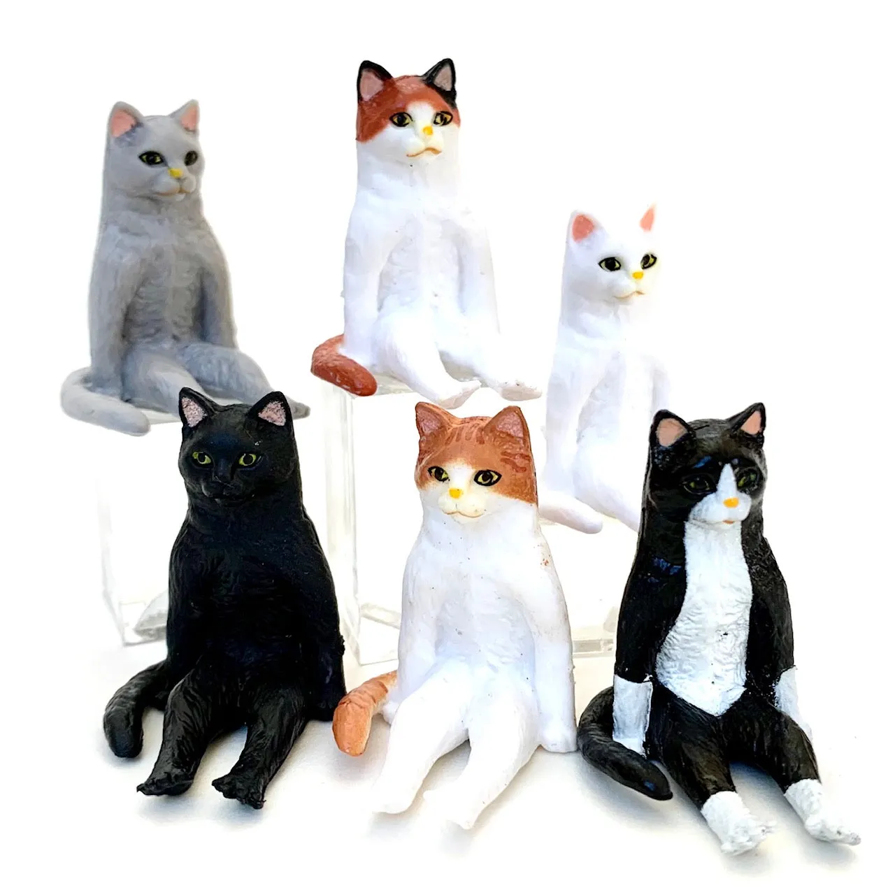 X 70891 SITTING CATS FIGURINES-DISCONTINUED
