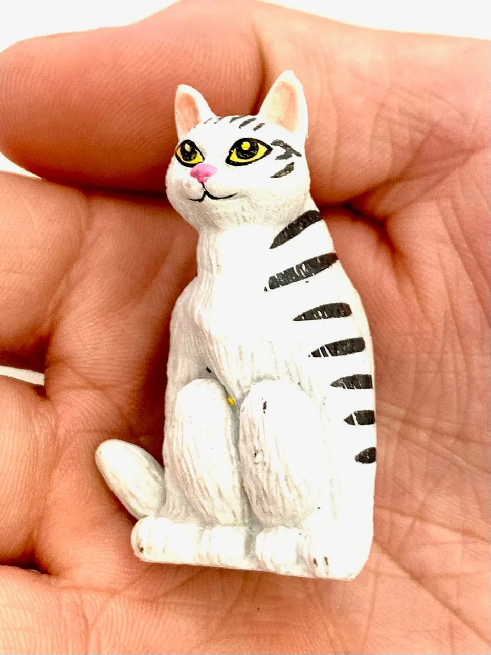 X 70892 SQUATTING CATS FIGURINES-DISCONTINUED