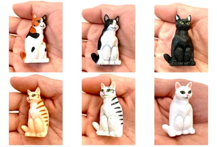 X 70892 SQUATTING CATS FIGURINES-DISCONTINUED