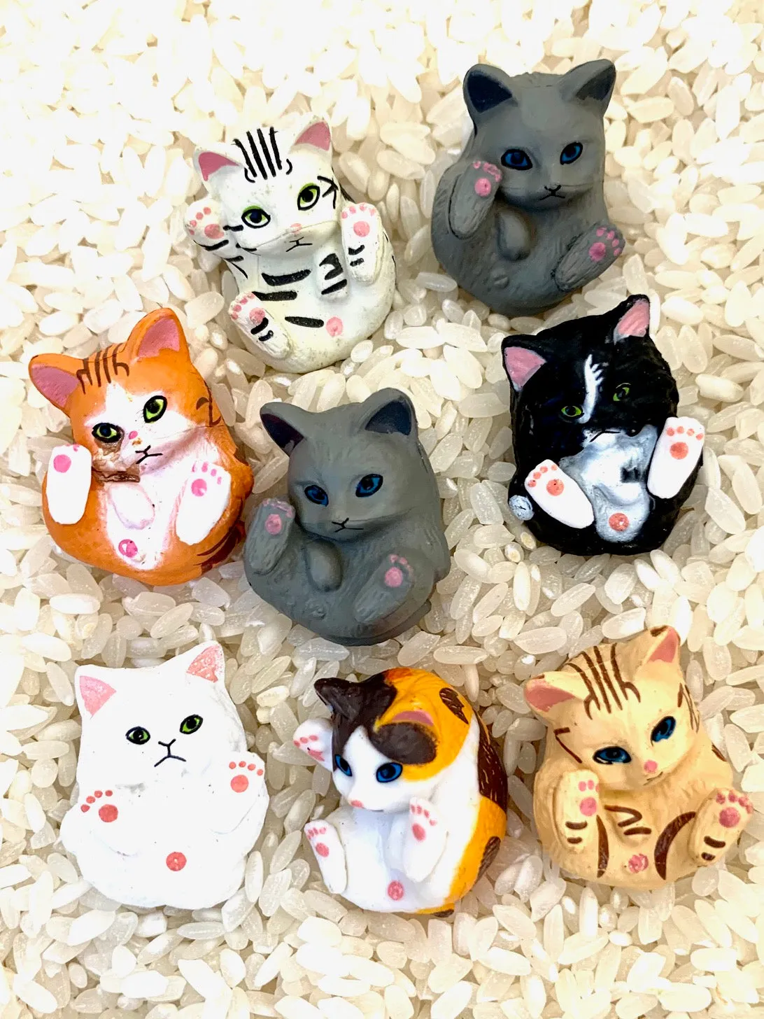 X 70893 CURLING CATS FIGURINES-DISCONTINUED