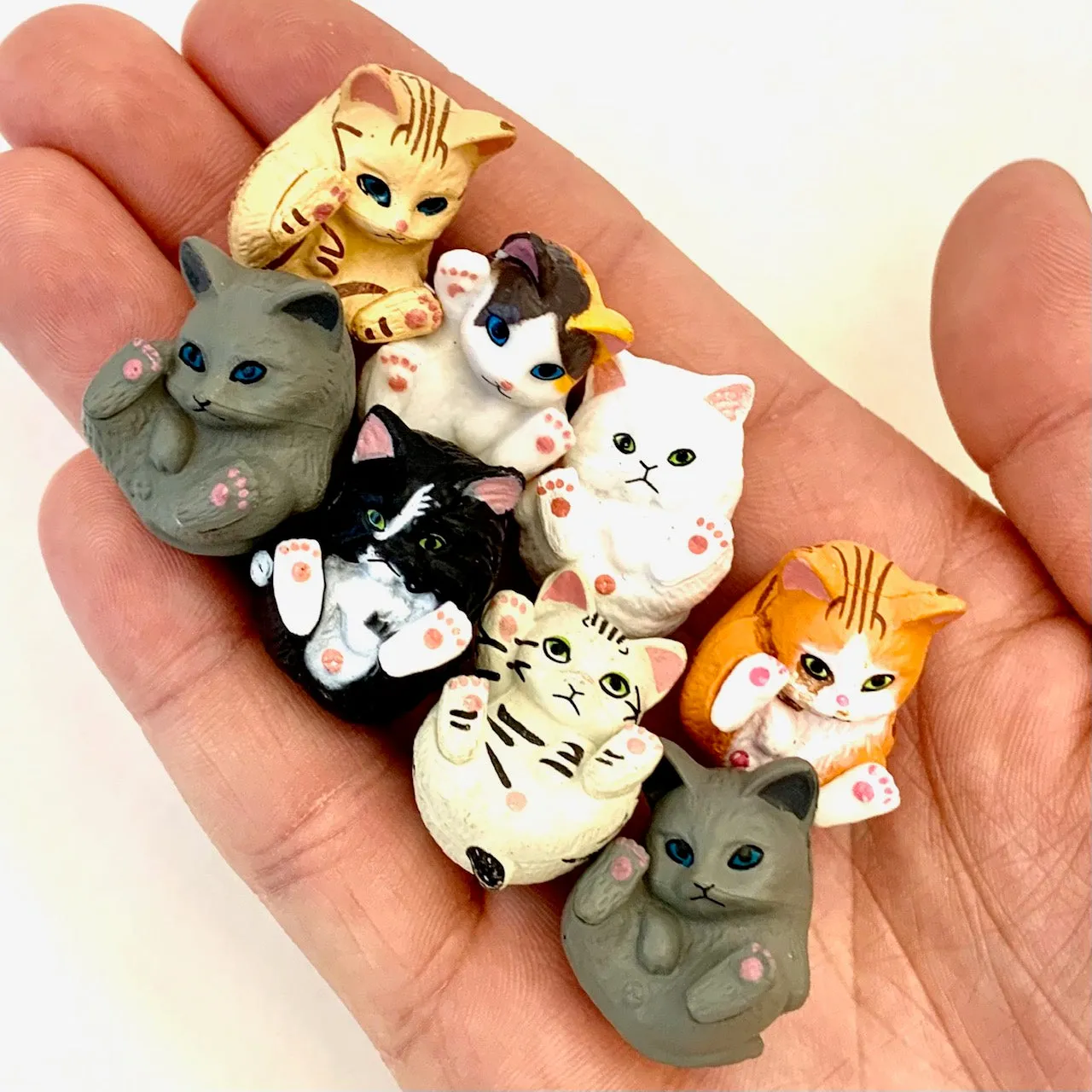 X 70893 CURLING CATS FIGURINES-DISCONTINUED